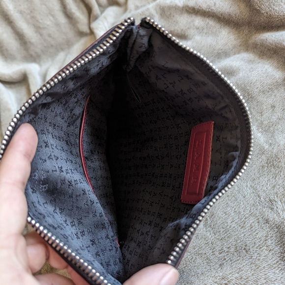 L.A.M.B Clutch - Picture 7 of 10